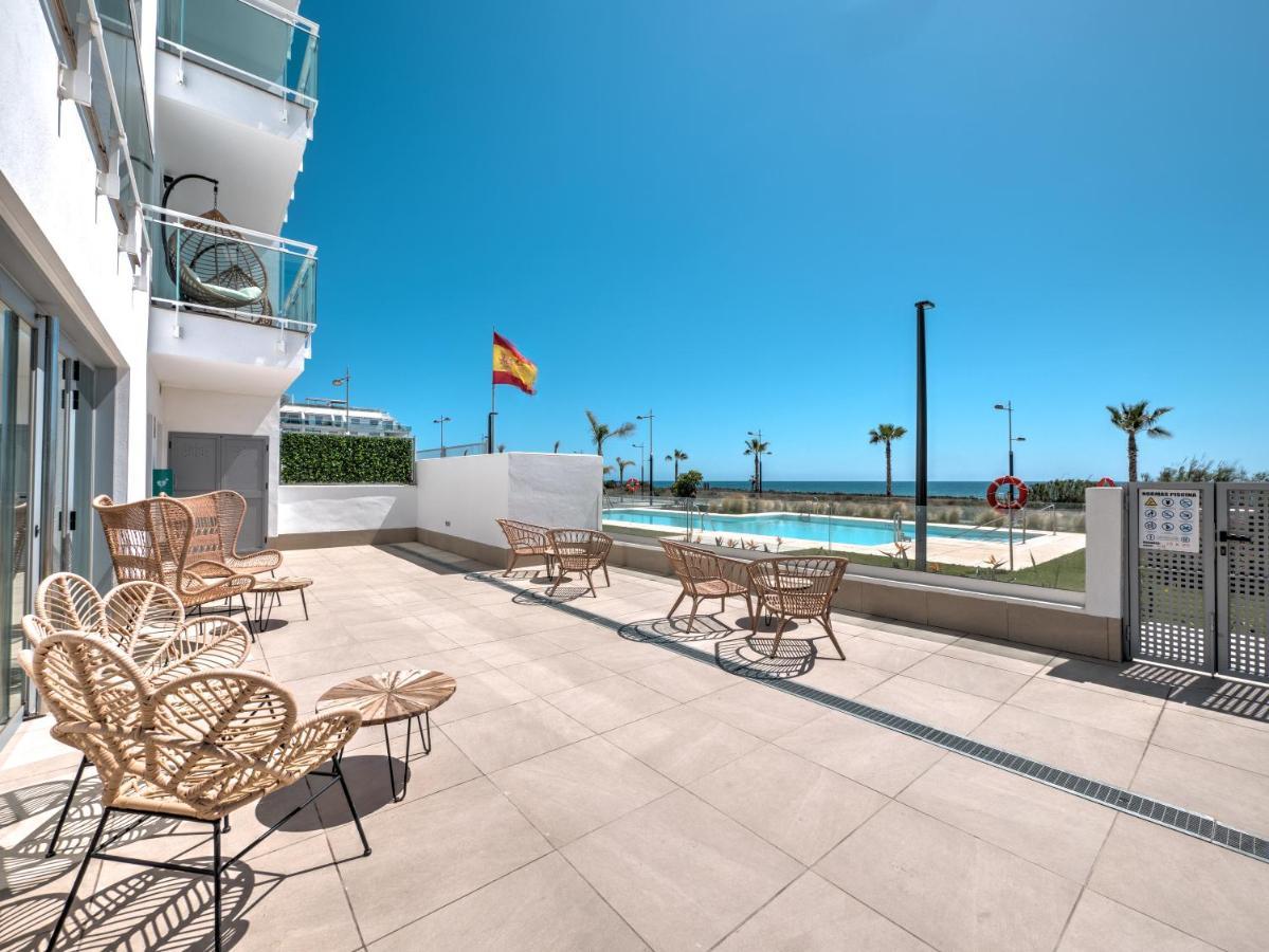 New Beach Front Apartment With Large Balcony 托罗克斯科斯塔 外观 照片