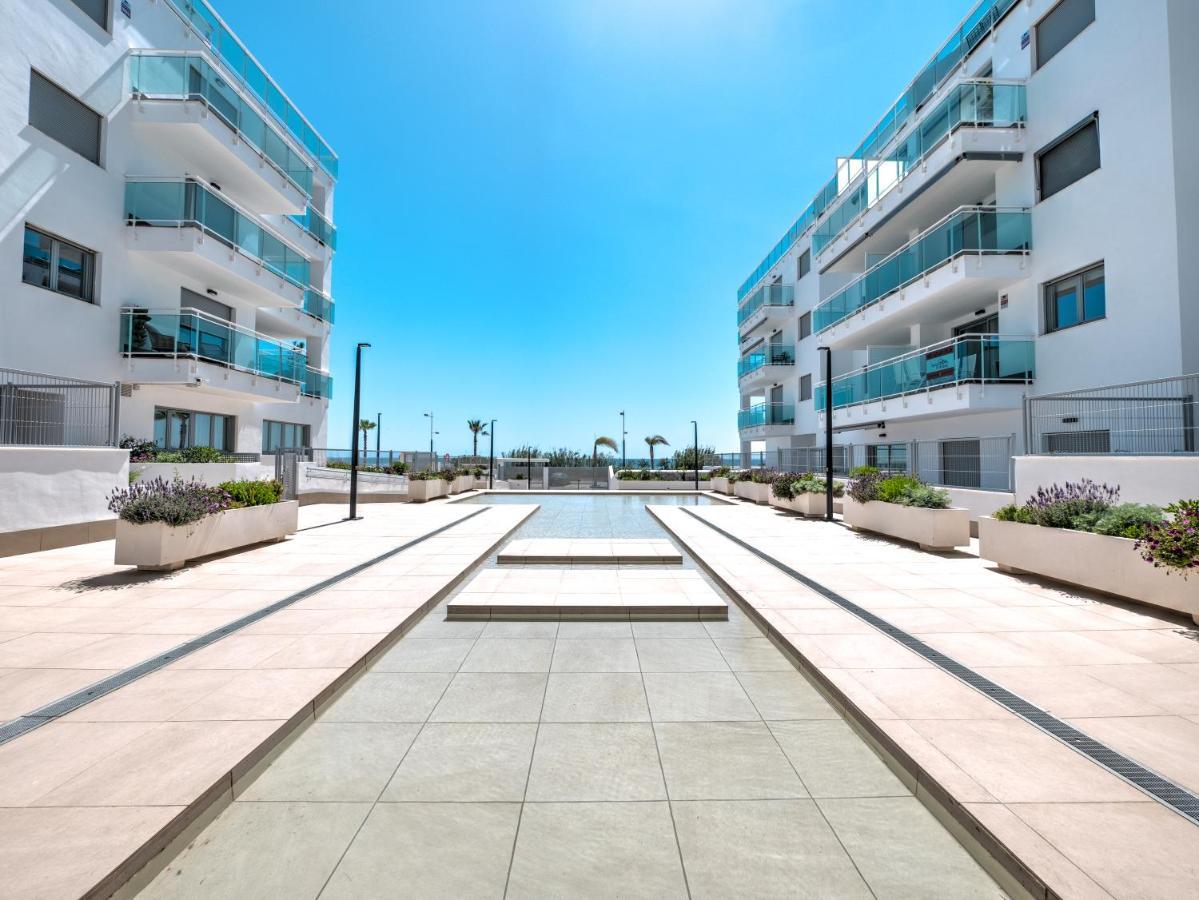 New Beach Front Apartment With Large Balcony 托罗克斯科斯塔 外观 照片